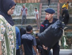 Aksi TNI – Polri Bersih-bersih Kerja Bakti Bersihkan Sampah di Pinggiran Sungai dan Pasar Sentral