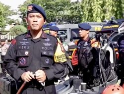 Personel Brimob Polda Sulsel Siaga SAR Antisipasi Dampak Cuaca Ekstrem