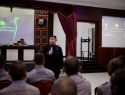 Dansatbrimob Polda Sulsel Berikan Materi Kepada Siswa Diktukba Polri T.A 2025