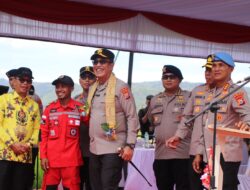 Personel Brimob Tuntaskan Pembangunan Jembatan Gantung di Soppeng, Kapolda Sulsel: Jaga dan Manfaatkan