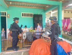 Patroli Siang dan Sambang Warga, Personel Brimob Pos Pam Mancani Jaga Stabilitas Kamtibmas