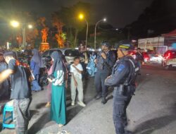 Jaga Kondusivitas Malam Hari, Personel Batalyon B Pelopor Satbrimob Polda Sulsel Intensifkan Patroli di Kawasan Masjid Terapung Parepare