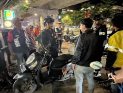 Personel Batalyon A Pelopor Melaksanakan Sambang Demi Terciptanya Keadaan Aman