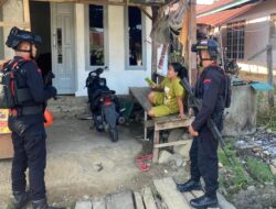 Patroli Humanis Brimob di Mancani, Pererat Silaturahmi dan Jaga Keamanan Lingkungan