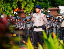 Kepolisian Daerah Sulawesi Selatan menggelar Apel Siaga Kamtibmas dalam rangka antisipasi peringatan Amarah, Mayday dan Memar serta pemberian penghargaan pos terbaik Operasi Ketupat 2026 di Wilayah Polda Sulsel