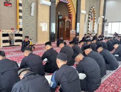Langkah Tegas, Hati Qur’ani, Pasukan Gegana Tadarus di Hari ke-25 Ramadhan