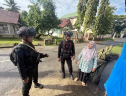 Personel Batalyon D Pelopor Laksanakan Patroli dan Sambang Warga di Wilayah Mancani