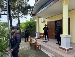 Batalyon C Pelopor Satbrimob Polda Sulsel Beri Rasa Aman Peringatan Jumat Agung di Bone
