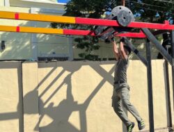 Uji Ketangkasan, Gegana Brimob Sulsel Taklukkan Rintangan dalam Latihan Obstacle