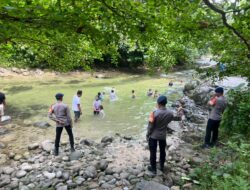 Patroli Brimob Sulsel Jaga Keamanan Wisata Sungai Sulili