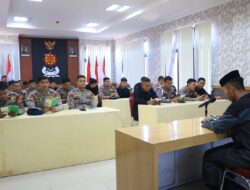 *Gegana Tak Hanya Siaga, Iman Pun Diperkuat di Tengah Tugas*