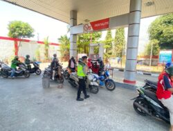Personel Batalyon A Pelopor Laksanakan Pengamanan SPBU di Makassar