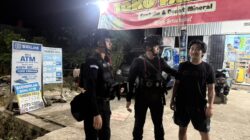 *Patroli Malam Brimob BKO Polres Palopo, Hadir Menyapa dan Menjaga Warga Mancani*