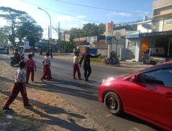 Polisi Sahabat Anak, Batalyon C Pelopor Rutin Kawal Pelajar di Depan Sekolah