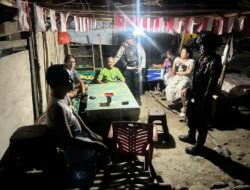 Patroli Malam, Brimob Sambangi Warga Jaga Kamtibmas di Mancani