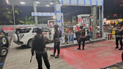 Jaga Kamtibmas, Brimob Polda Sulsel Patroli Sejumlah SPBU di Parepare