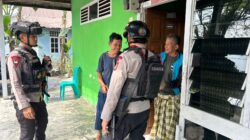 Patroli humanis Brimob, jaga keamanan dan kedekatan bersama warga Mancani